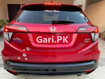 Honda Vezel Hybrid RS Sensing 2017 for Sale in Lahore