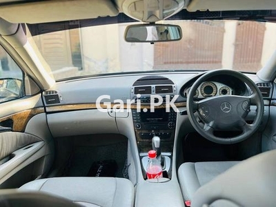 Mercedes Benz Other 2004 for Sale in Islamabad