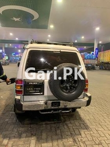 Mitsubishi Pajero Exceed 2.8D 1993 for Sale in Islamabad
