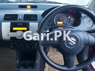 Suzuki Swift DLX 1.3 2013 for Sale in Gujranwala