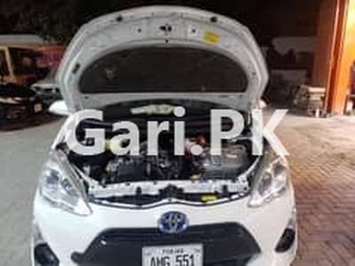 Toyota Aqua 2016 for Sale in Lohari Gate Multan