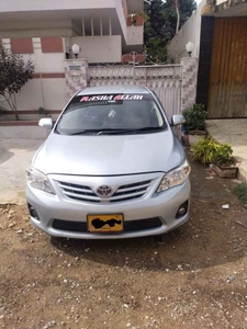 Toyota Corolla 1.6 GLi Automatic 2013 for Sale in Karachi