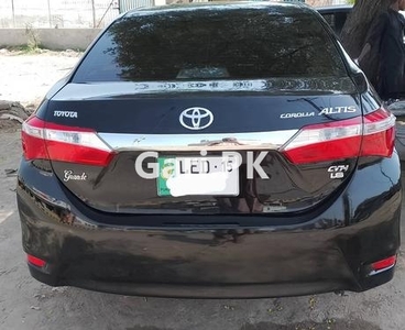 Toyota Corolla Altis Grande CVT-i 1.8 2015 for Sale in Sargodha