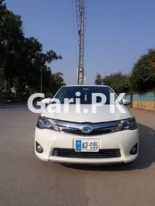 Toyota Corolla Fielder 2014 for Sale in Hayatabad Phase 3