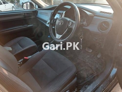 Toyota Corolla Fielder Hybrid G WB 2015 for Sale in Peshawar