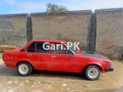 Toyota Corolla GL Saloon 1982 for Sale in Rawalpindi