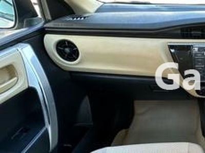 Toyota Corolla GLi Automatic 1.3 VVTi 2018 for Sale in Bhalwal