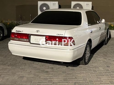 Toyota Crown Royal Saloon G 1998 for Sale in Islamabad