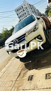 Toyota Fortuner 2.7 VVTi 2017 for Sale in Karachi