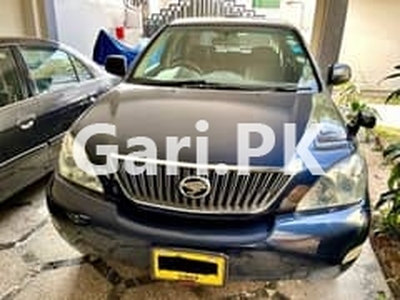 Toyota Harrier 2005 for Sale in Gulberg 3