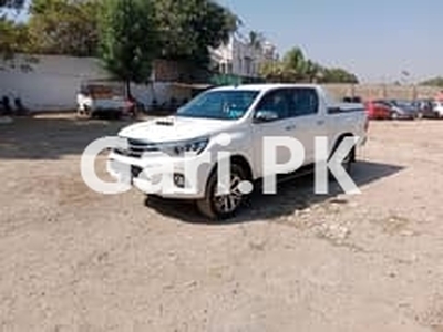 Toyota Hilux 2017 for Sale in Cantt