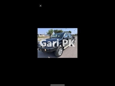 Toyota Hilux D-4D Automatic 2006 for Sale in Lahore