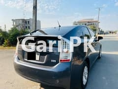 Toyota Prius 2010 for Sale in Wapda Town