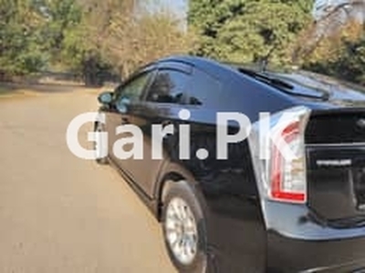 Toyota Prius 2011 for Sale in Gulzar Colony