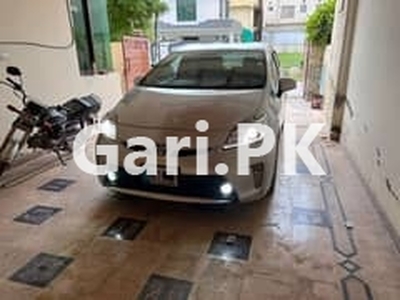 Toyota Prius 2013 for Sale in PWD Housing Scheme