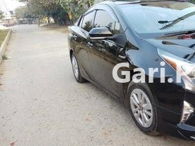 Toyota Prius 2018 for Sale in Lahore