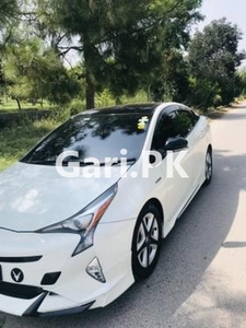 Toyota Prius A Touring Selection 2016 for Sale in Peshawar