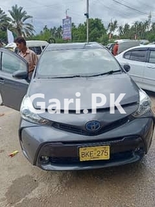 Toyota Prius Alpha 2011 for Sale in Gulshan-e-Iqbal