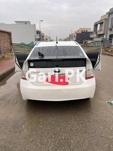 Toyota Prius G 1.8 2010 for Sale in Islamabad