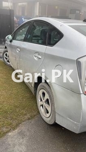 Toyota Prius G 1.8 2010 for Sale in Lahore