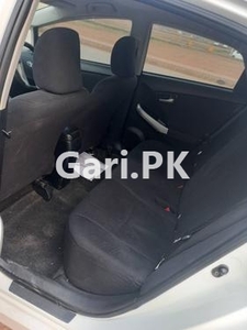 Toyota Prius G LED Edition 1.8 2013 for Sale in Islamabad