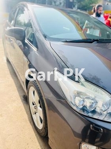 Toyota Prius G Touring Selection 1.8 2011 for Sale in Islamabad