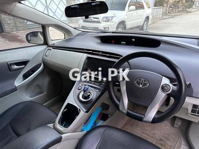 Toyota Prius G Touring Selection Leather Package 1.8 2011 for Sale in Quetta