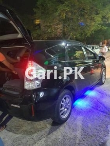 Toyota Prius S 1.8 2014 for Sale in Sadiqabad