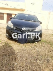 Toyota Vitz 2011 for Sale in Gujar Khan