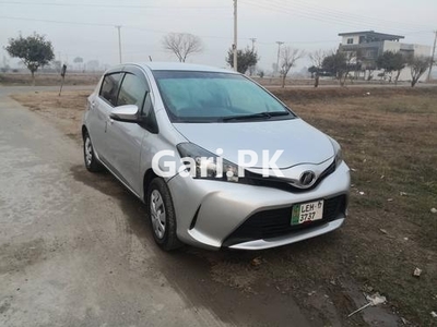 Toyota Vitz F 1.0 2014 for Sale in Lahore
