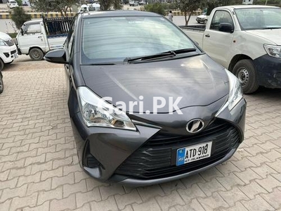 Toyota Vitz F 1.0 2017 for Sale in Islamabad