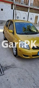 Toyota Vitz F 1.3 2000 for Sale in Peshawar