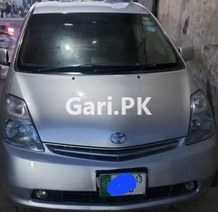 Toyota Prius G 1.5 2008 for Sale in Lahore