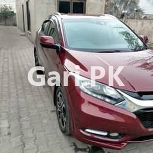 Honda Vezel 2015 for Sale in Lahore