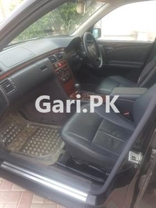 Mercedes Benz E Class 1999 for Sale in Lahore