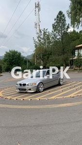 BMW 3 Series 318i 2004 for Sale in Peshawar
