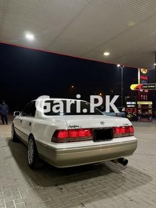 Toyota Crown Royal Saloon G 1997 for Sale in Islamabad