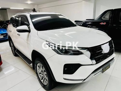 Toyota Fortuner 2.7 VVTi 2021 for Sale in Karachi