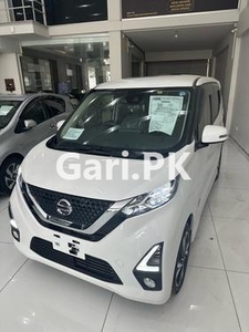 Nissan Dayz Highway Star S Hybrid X Pro Pilot 2020 for Sale in Karachi