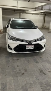 Toyota corolla altis grande 2016
