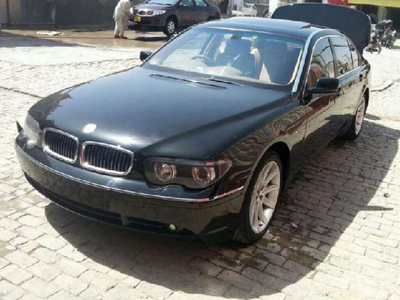 BMW 7 Series - 4.4L (4400 cc) Black