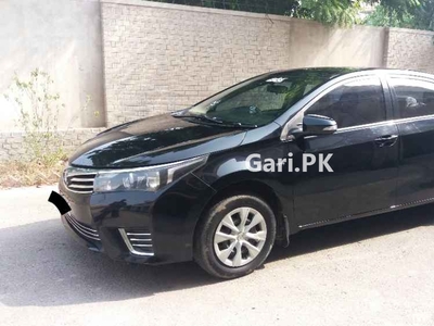 Toyota Corolla GLi Automatic 1.3 VVTi 2015 for Sale in Multan