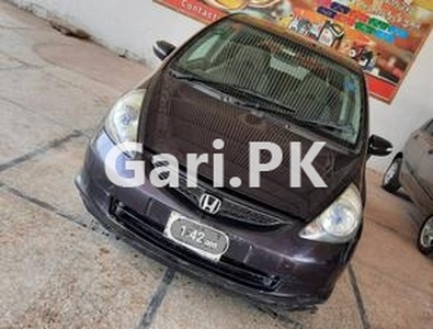 Honda Fit 13G Smart Edition 2007 for Sale in Peshawar