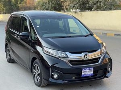 Honda Freed 2017 for Sale in Karachi