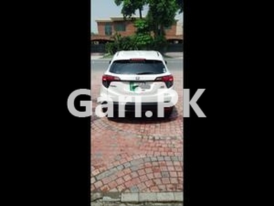 Honda Vezel Hybrid RS Sensing 2018 for Sale in Lahore