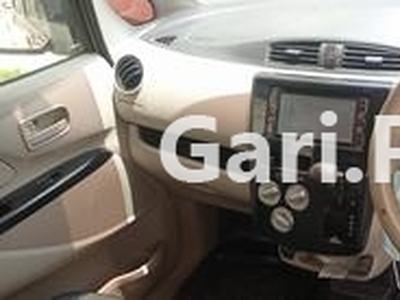 Mitsubishi Ek Wagon E 2016 for Sale in Karachi