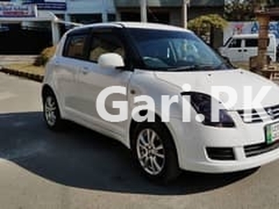 Suzuki Swift 2015 for Sale in Lahore Medical Housing Society