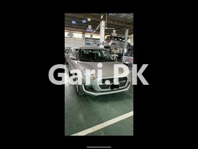 Suzuki Swift GL CVT 2022 for Sale in Lahore
