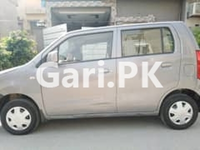 Suzuki Wagon R 2017 for Sale in Johar Town