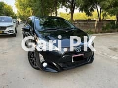 Toyota Aqua 2016 for Sale in Shahra-e-Faisal